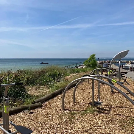 Merete - 50m From The Sea By Interhome