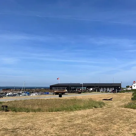 Merete - 50m From The Sea By Interhome