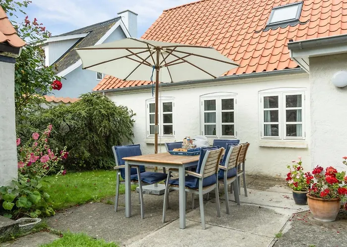 Merete - 50m From The Sea By Interhome